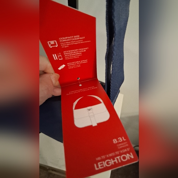 Reebok Navy Nylon Crossbody/Shoulder Purse, New - Picture 4 of 8